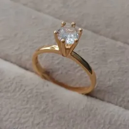 Anel Solitário Louvre