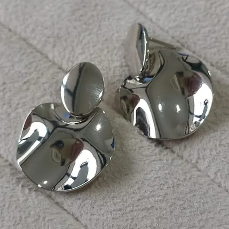 Brinco Orgânico Pingente Medalha Diamond