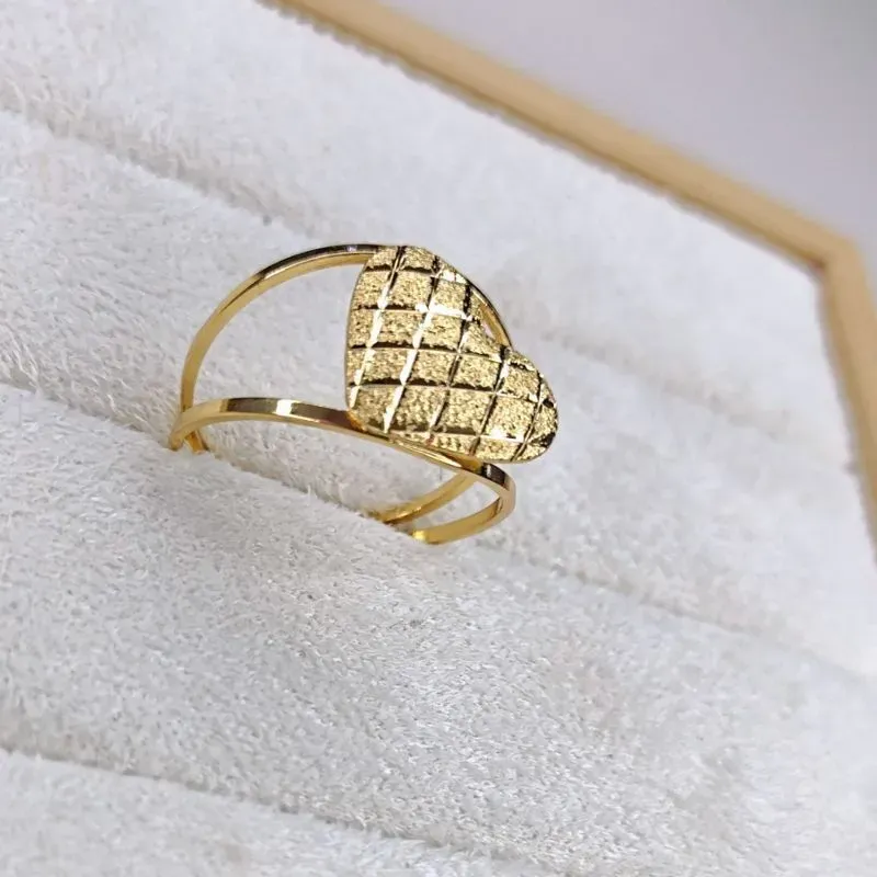 Anel Coração Diamantado Riscado