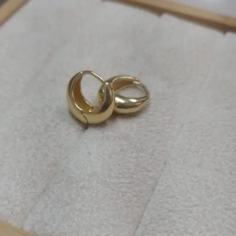 Brinco Argola Concha Click Liso  P