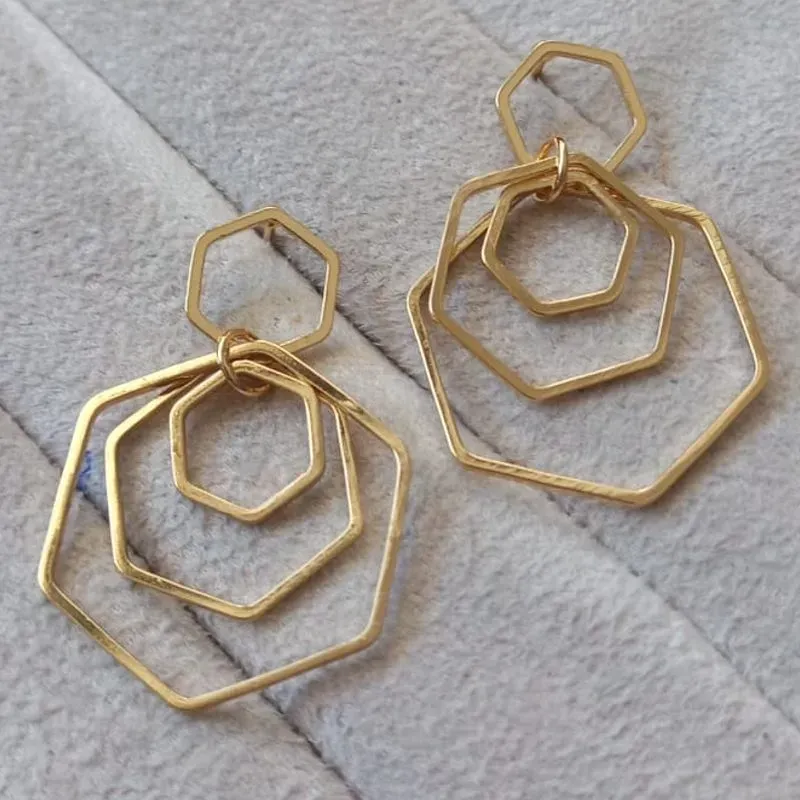Brinco Pingente Aros Hexagonais