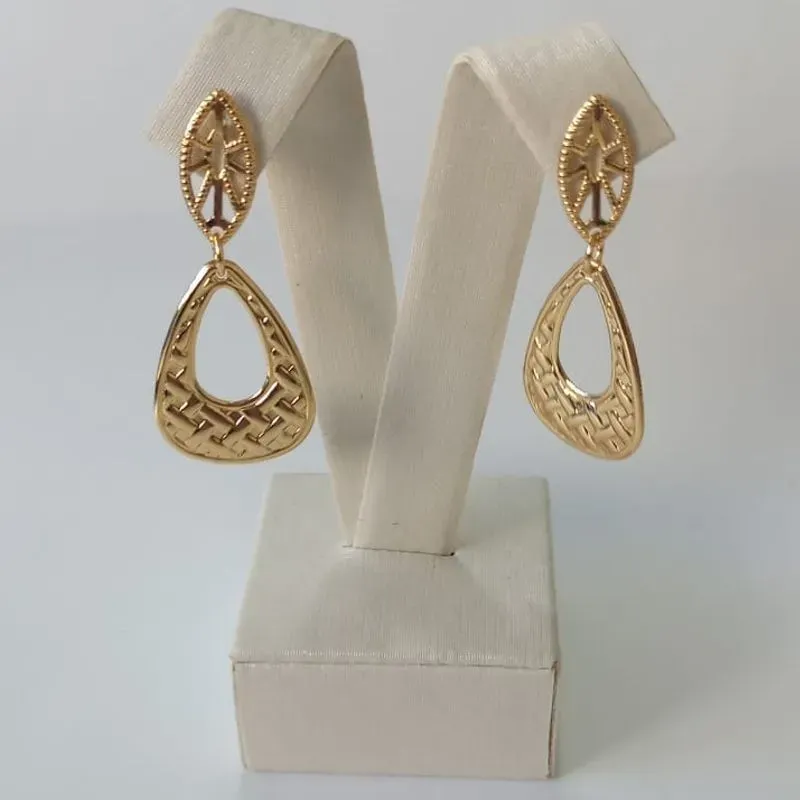 Brinco Pingente Gota Texturizada