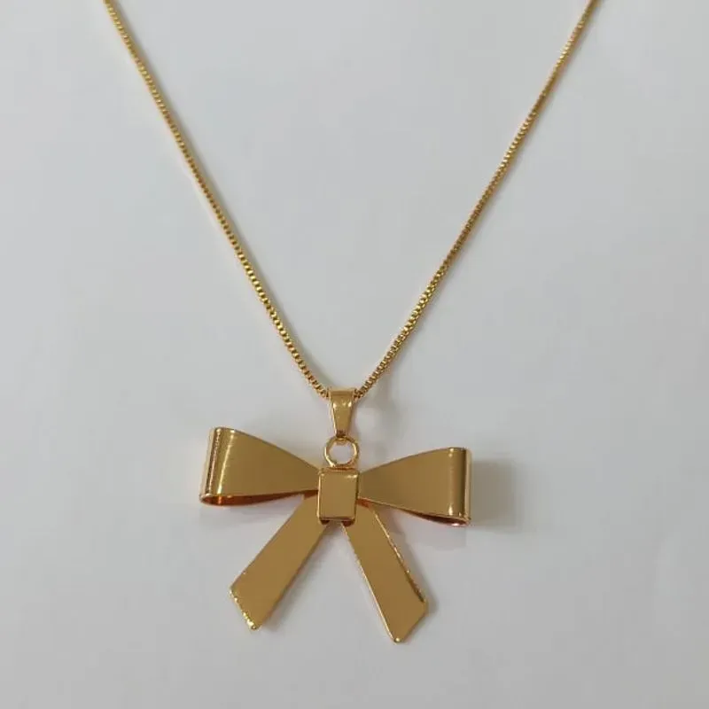 Colar Pingente Laço