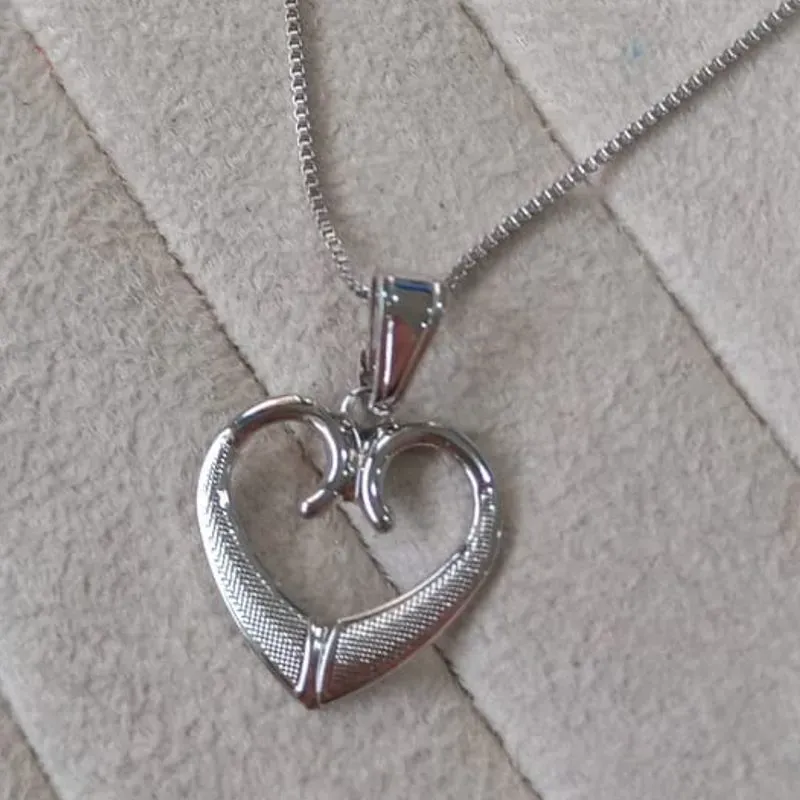 Colar Veneziana Pingente CoraçãoTexturizado Vazado