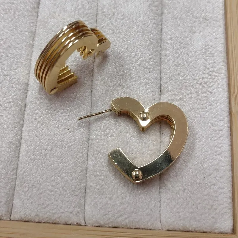 Brinco Coração Laminas