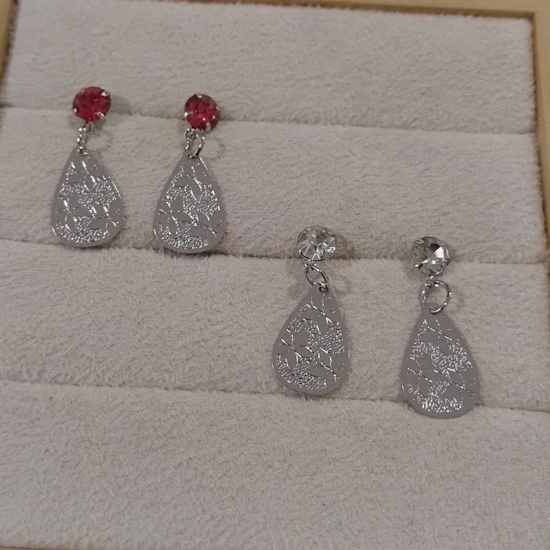 Brinco Ping. Gota Chapa com Ponto de Luz Diamond