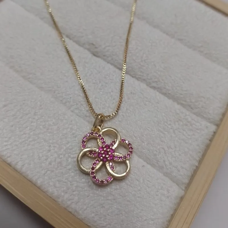 Colar Flor Microcravejado Pink