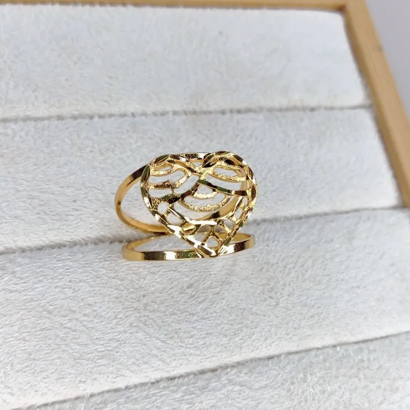 Anel Diamantado Fio Coração