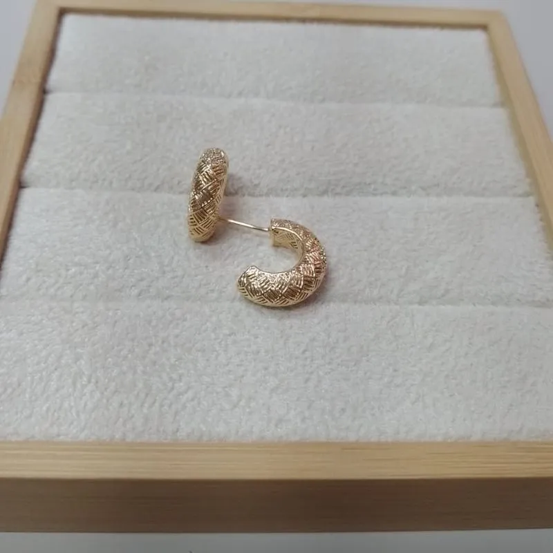 Brinco Argola Malha com Zircônias