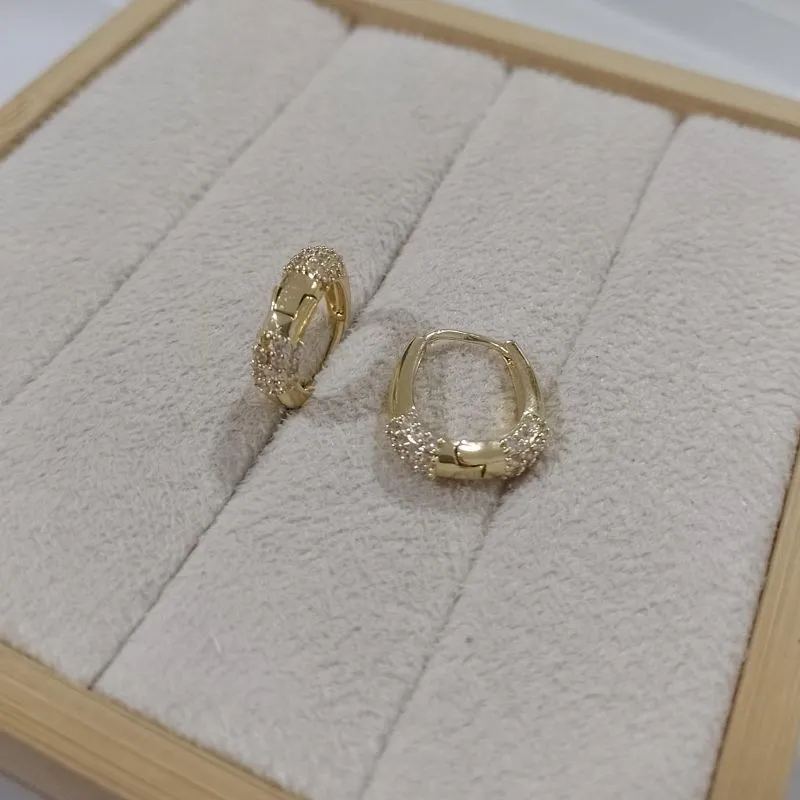 Brinco Argola Zircônia