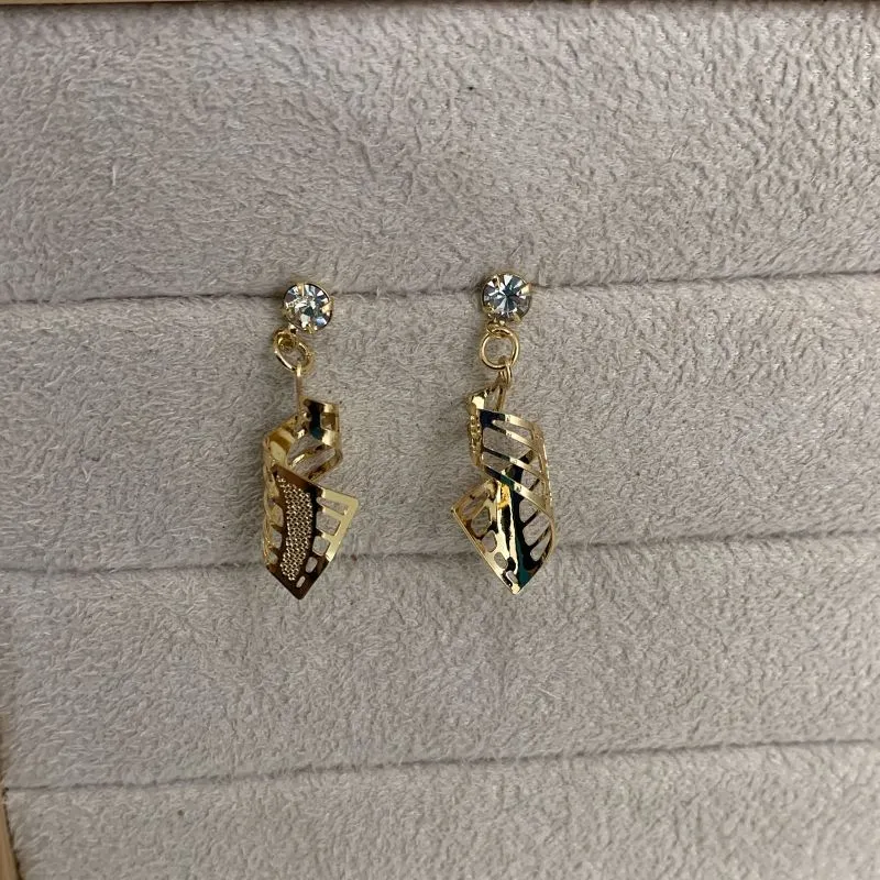 Brinco Espiral Pingente Cristal