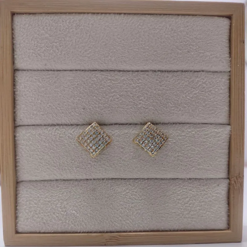 Brinco Quadrado Microcravejado