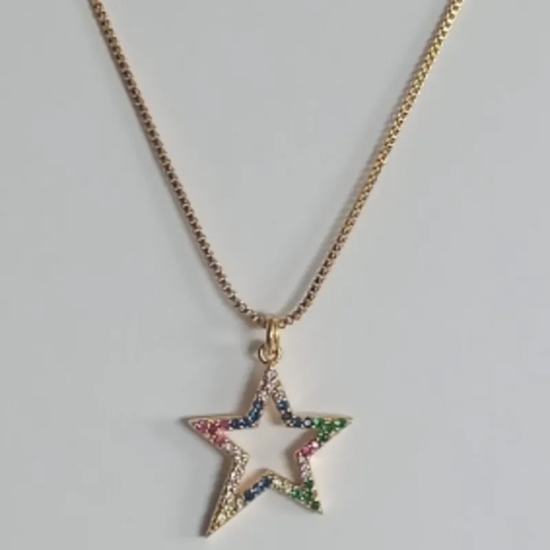 Colar Estrela Microcravejado Color