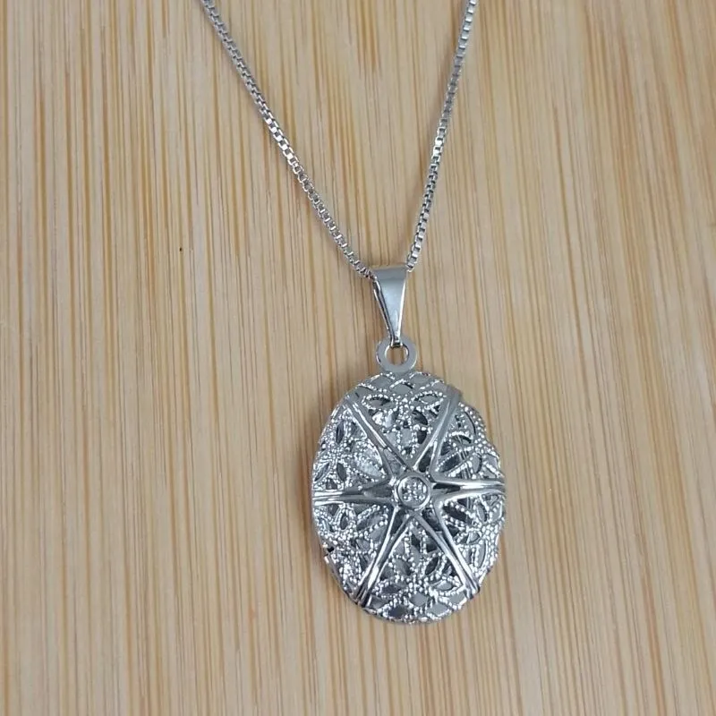 Colar Veneziana Pingente Relicário Diamond