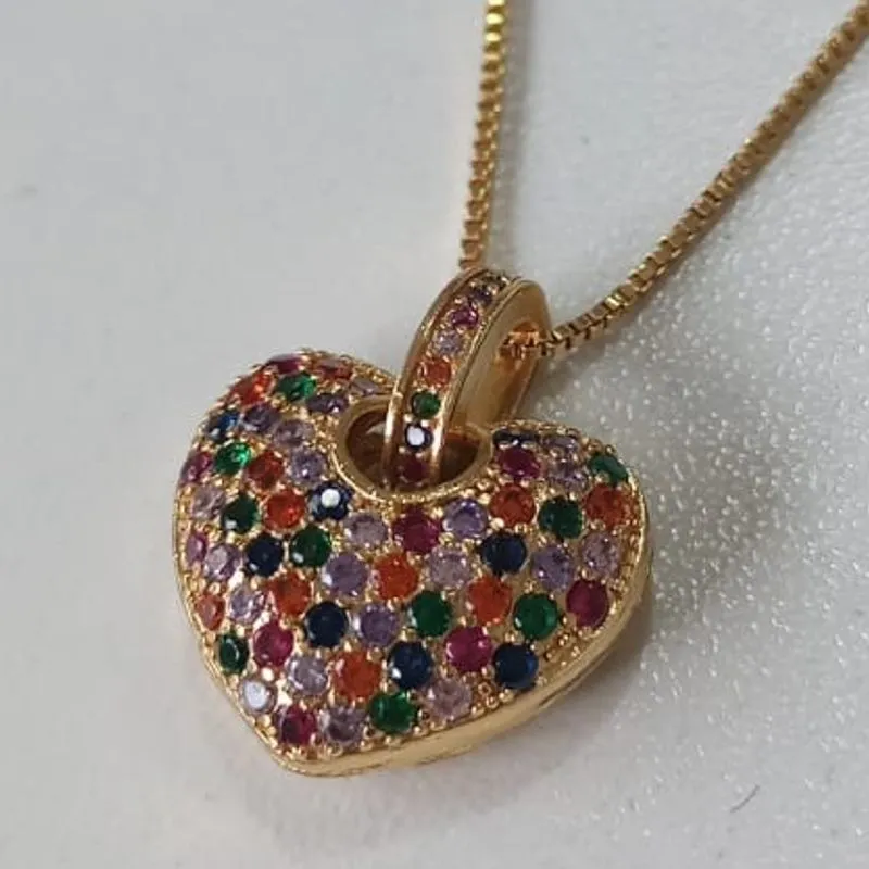 Colar Coração Microcravejado Colorido