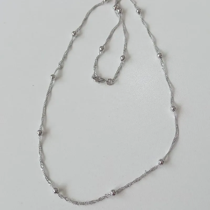 Corrente Fita Torcida com Bolinhas